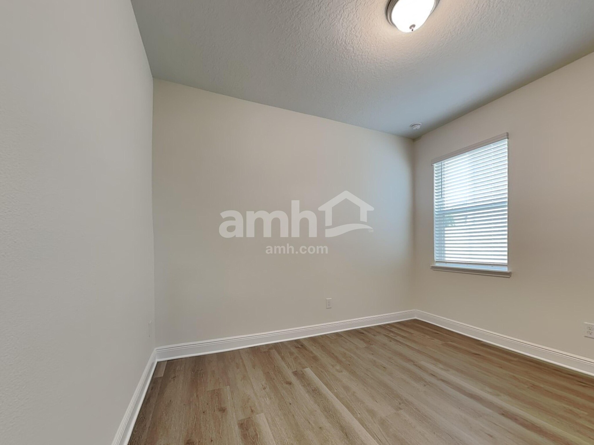 Building Photo - 1244 Heavenly Dr