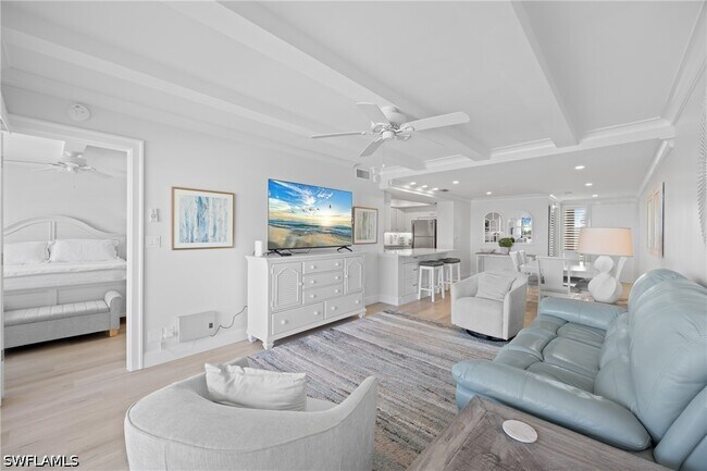 Building Photo - 3443 Gulf Shore Blvd N