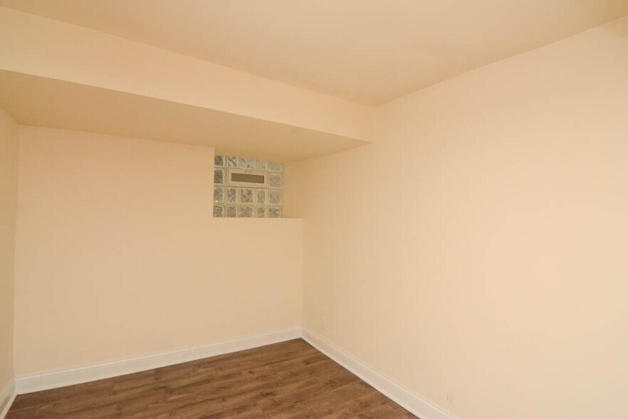Building Photo - 1524 N Kedzie Ave