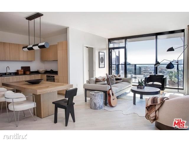 Building Photo - 1550 N El Centro Ave