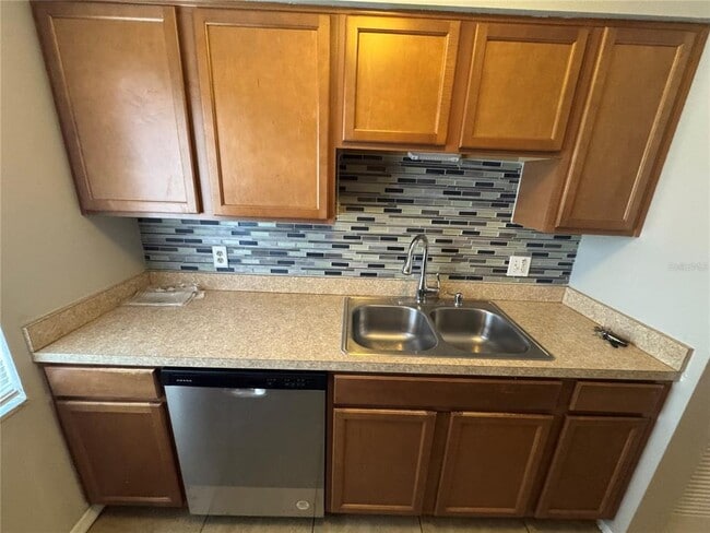 Building Photo - 7505 Pitch Pine Cir
