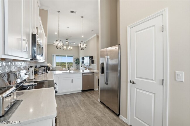 Building Photo - 11851 Venetian Lagoon Dr