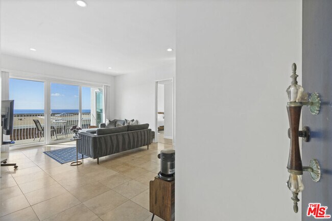 Building Photo - 18103 W Coastline Dr