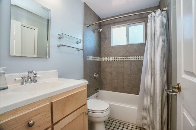 Building Photo - 3BR/1BA North Shoreview Home with Yard & Redwood Deck | Pet Friendly | Near Caltrain | YouTube Tour