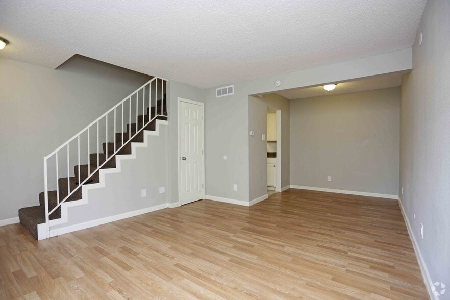 1BR,1BA - 690SF - LIVING ROOM - Residences at White Rock Lake