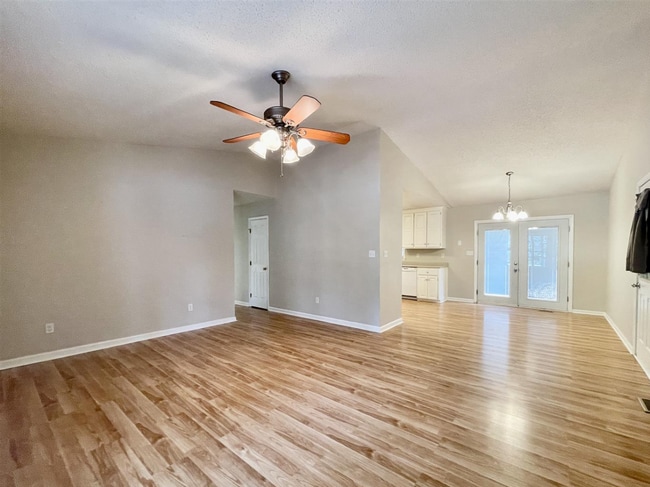 Building Photo - 5 Winchester Rd