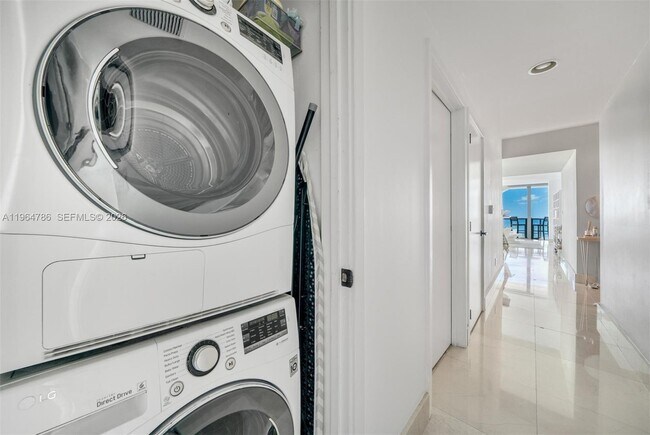 Building Photo - 6799 Collins Ave