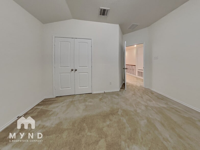 Building Photo - 17310 Headstock Rd