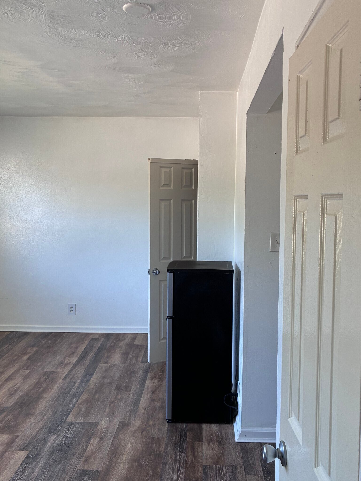 Building Photo - 801 Greenway Ct