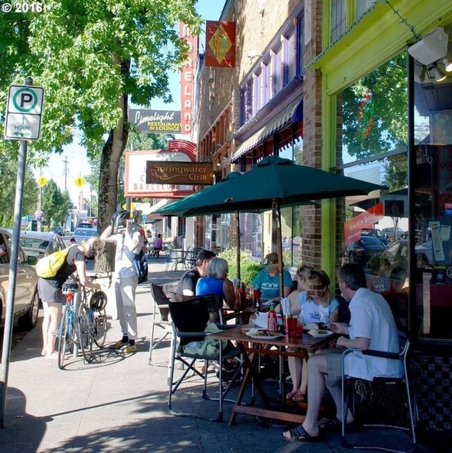 Building Photo - Coming Soon Sellwood-Moreland Two story, 3...