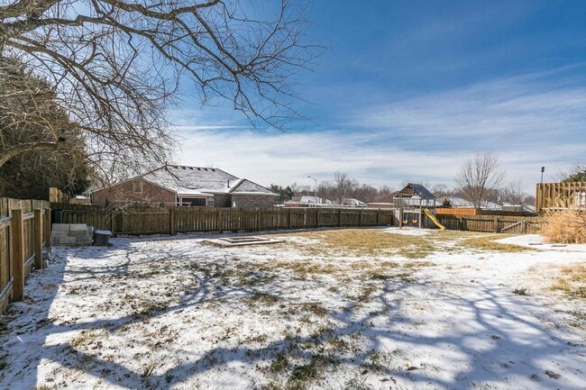 Building Photo - Updated 3-Bed, 2-Bath All-Brick Home for R...