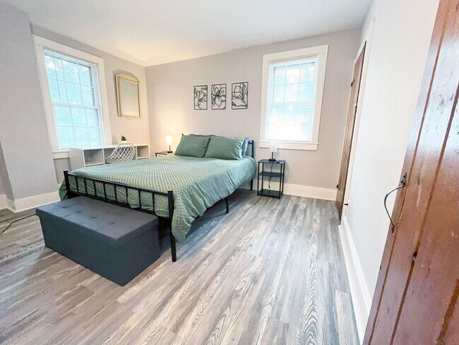 Building Photo - 3923 Bluestone Rd