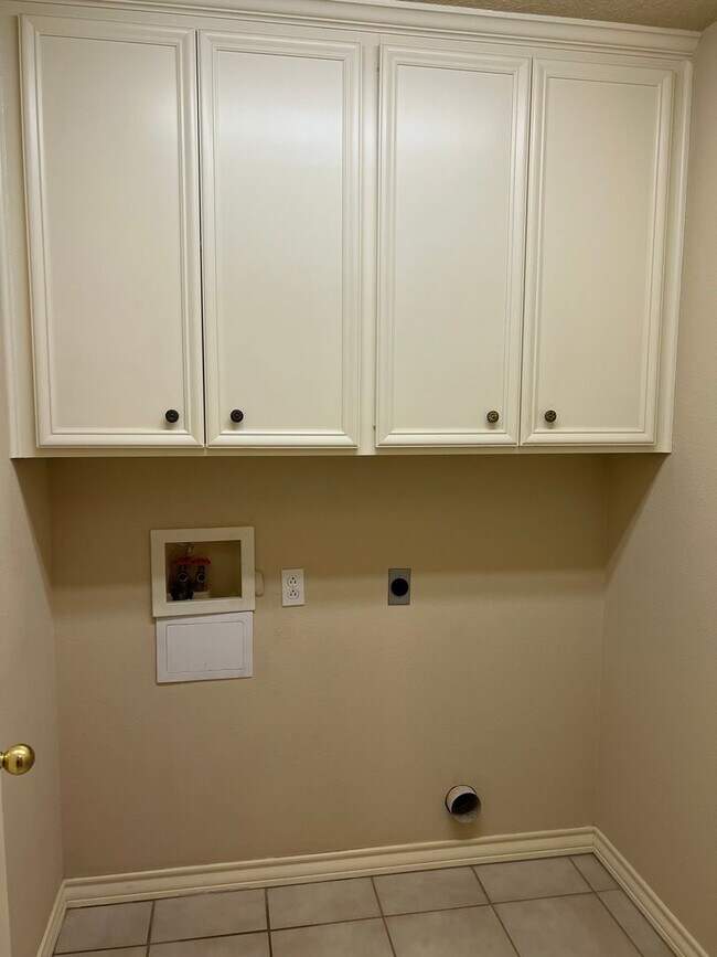 Building Photo - 2/2/2  Garden Home in Remington Park