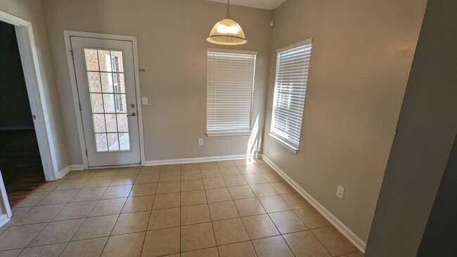 Building Photo - 3 BED 2 BATH located in Elberta