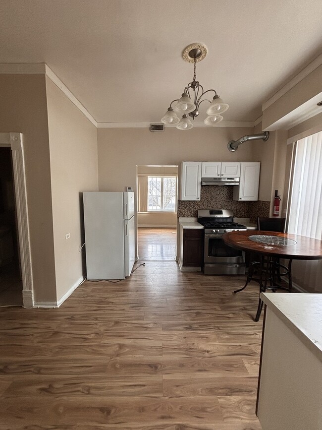 Building Photo - 2701 W 18th St