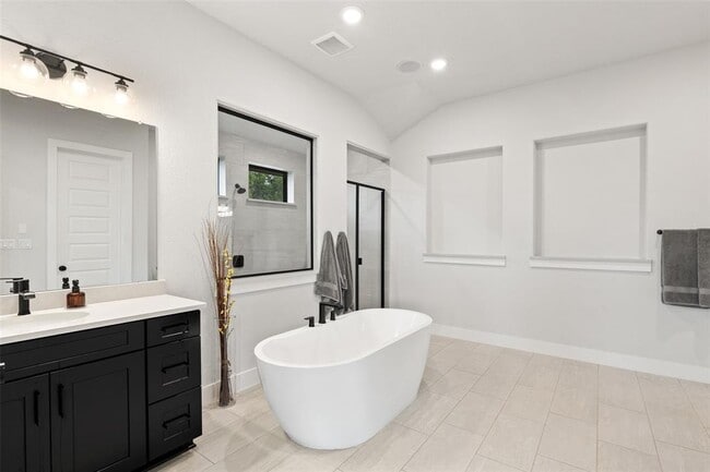 Building Photo - 1293 Gato del Sol Ave