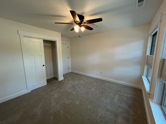 Building Photo - East AVL - 2022 Craftsman Custom Build