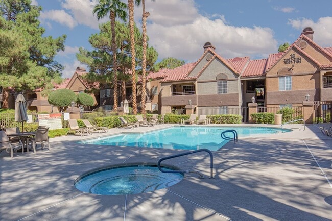 Building Photo - 3 Bedrooms Condo in a Guard Gated Summerlin Community