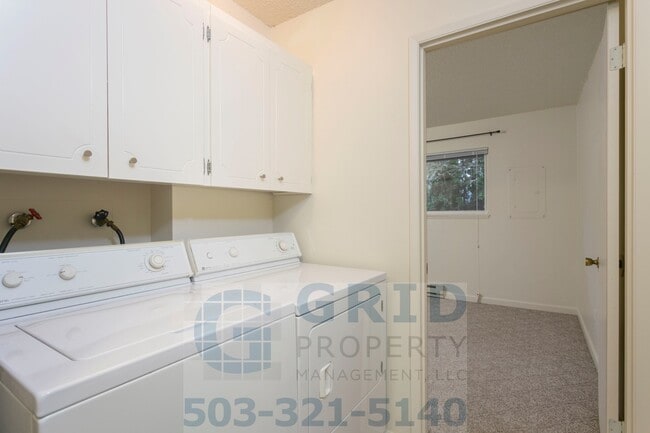 Building Photo - GPM475 - SE Woodward St (T1)