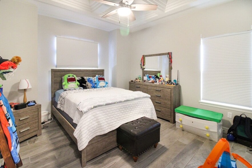 Building Photo - 4005 Water Lily Ave