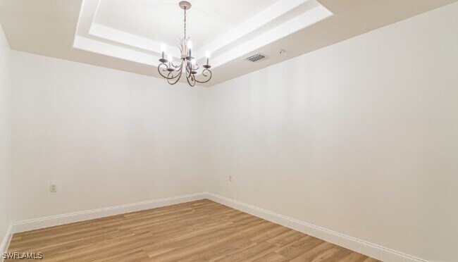 Building Photo - 2200 Arielle Dr