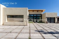 Building Photo - Stunning 4-Bedroom 2.5 Bathroom Home with ...