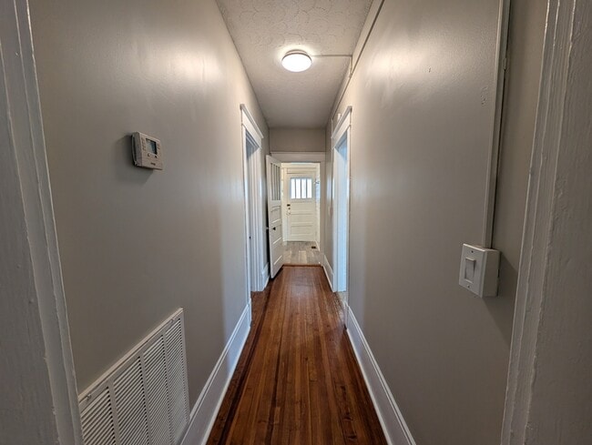 Building Photo - 101 Thomas Rd