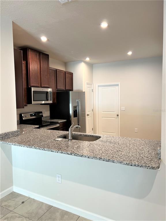 Building Photo - 2126 Laceflower Dr