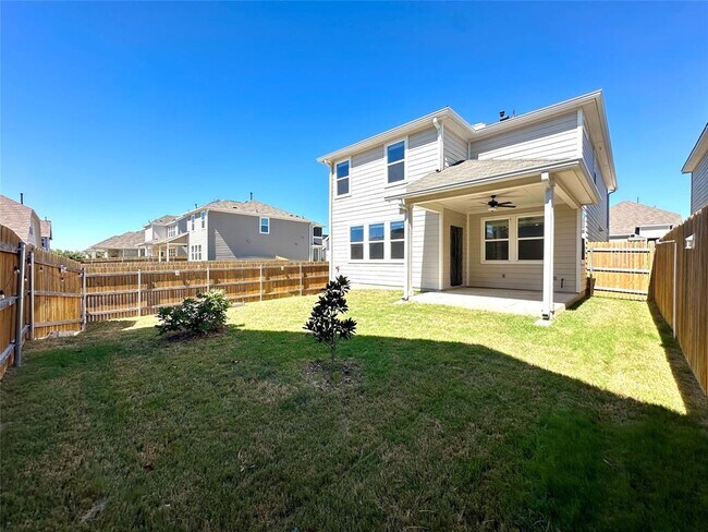 Building Photo - 15701 Ellinger Dr