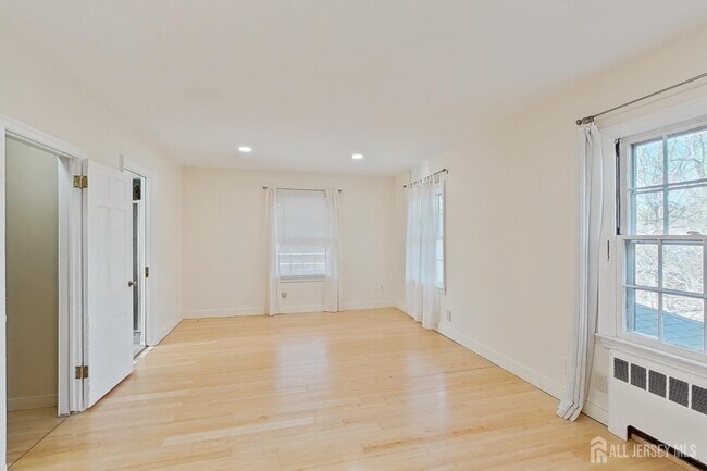 Building Photo - 205 Ashland Rd