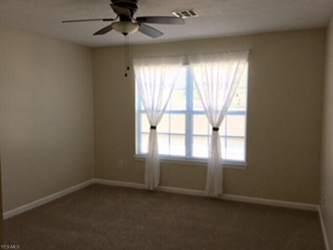 Building Photo - 29802 Lenox Dr