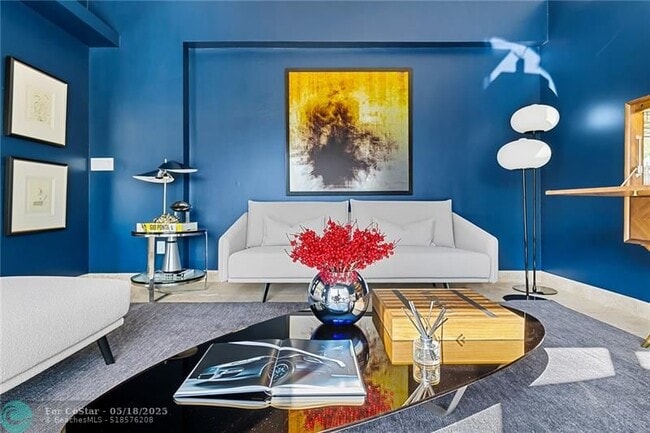 Building Photo - 2416 Bayview Dr