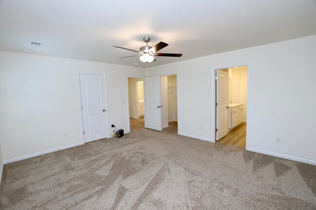 Building Photo - 1718 Canopy Dr