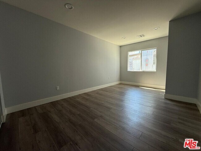 Building Photo - 8168 Whitsett Ave