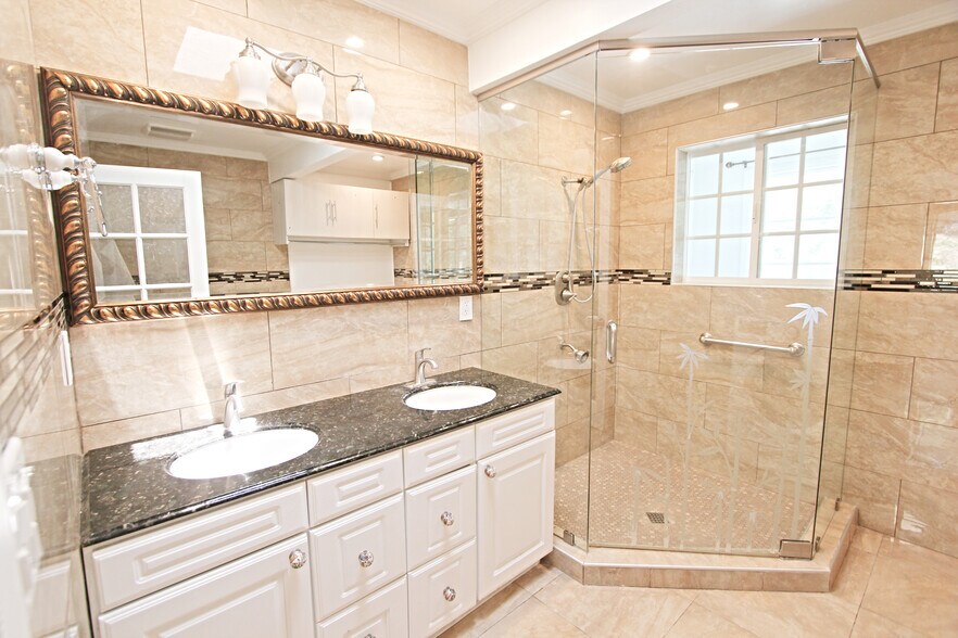 Building Photo - 12785 Cobblestone Creek Rd