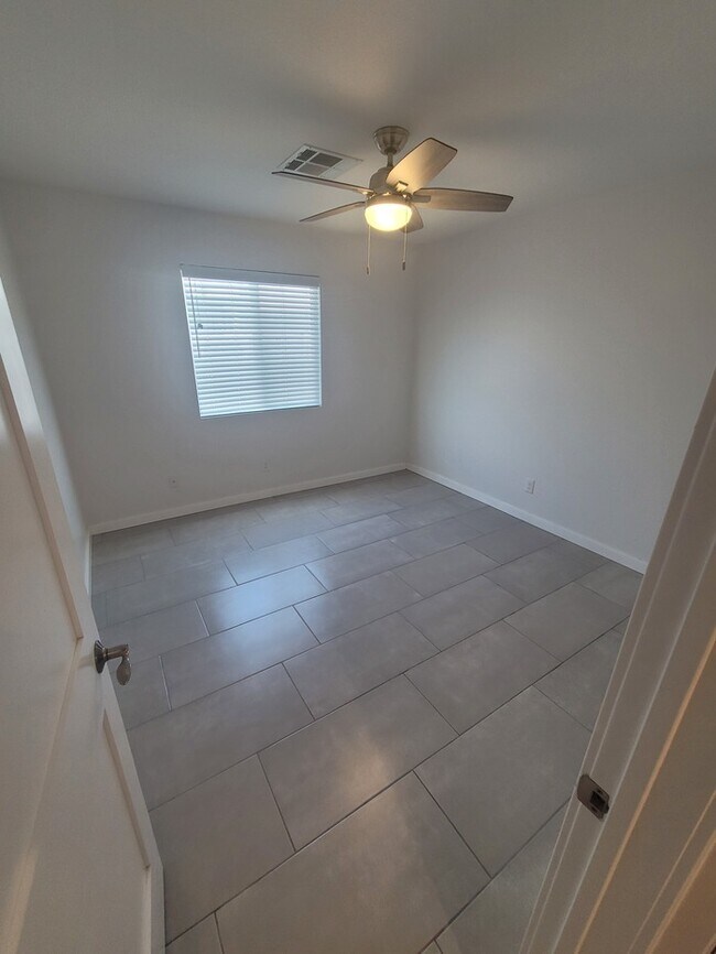 Building Photo - Gorgeous 3/2 in the foothills for rent!