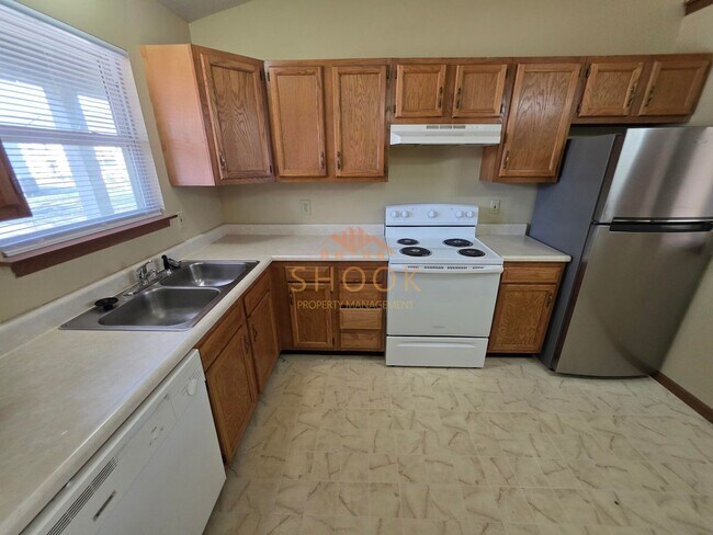 Building Photo - 2801/2803 Plaza Ln