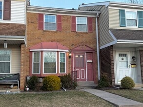 Building Photo - 3103 Ruby Dr