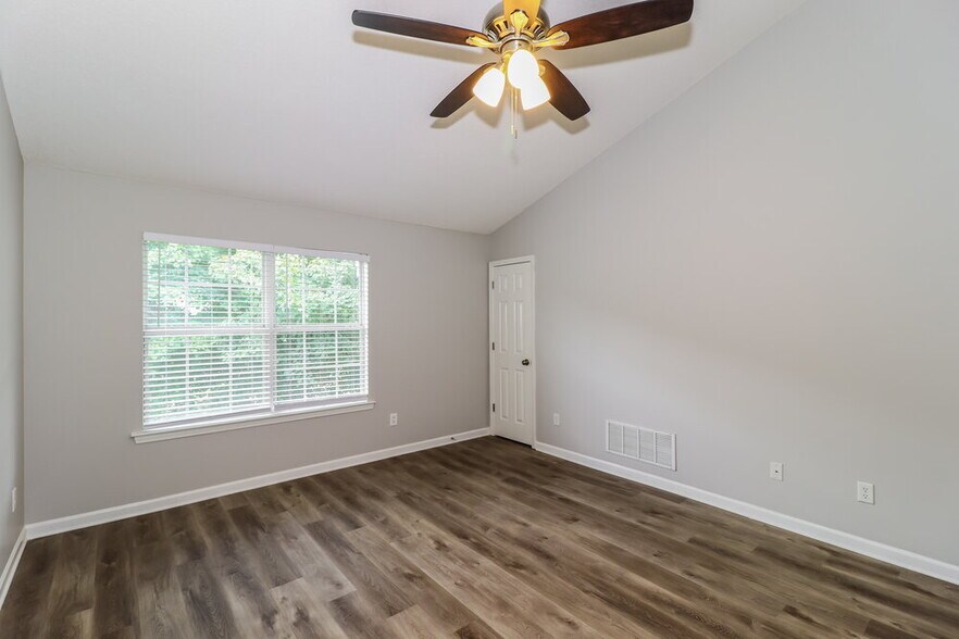 Building Photo - 5123 Summer Mist Cove