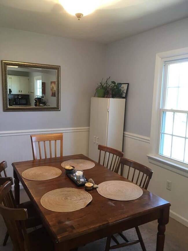 Building Photo - 108 Canterbury Ct