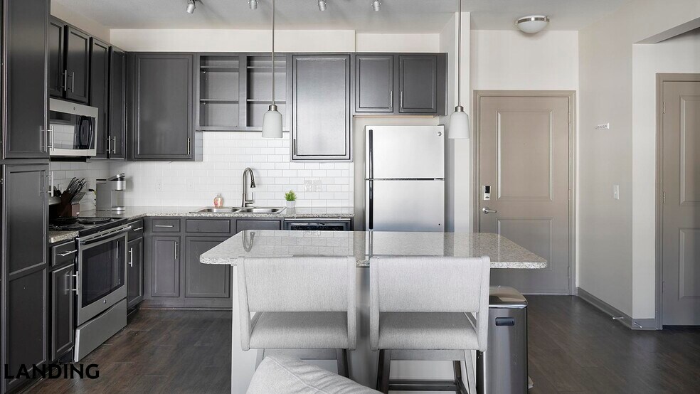 Building Photo - 1200 Brookwood Dr