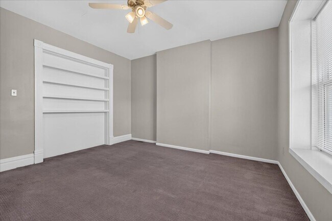 Building Photo - 4252 Castleman Ave