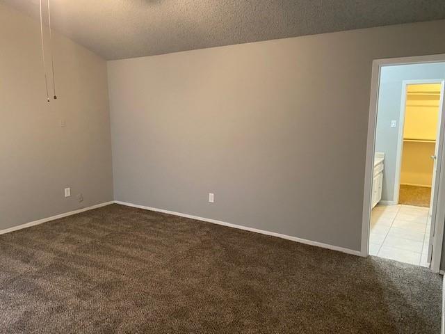 Building Photo - 742 Hummingbird Cir