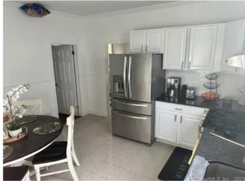 Kitchen - 1727 Madison Ave