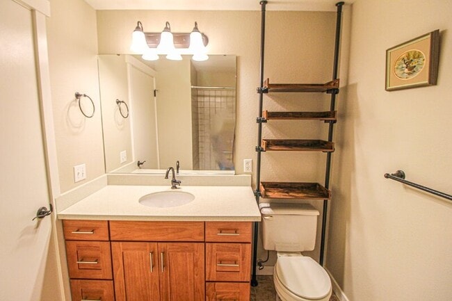 Building Photo - 17630 17th Dr SE