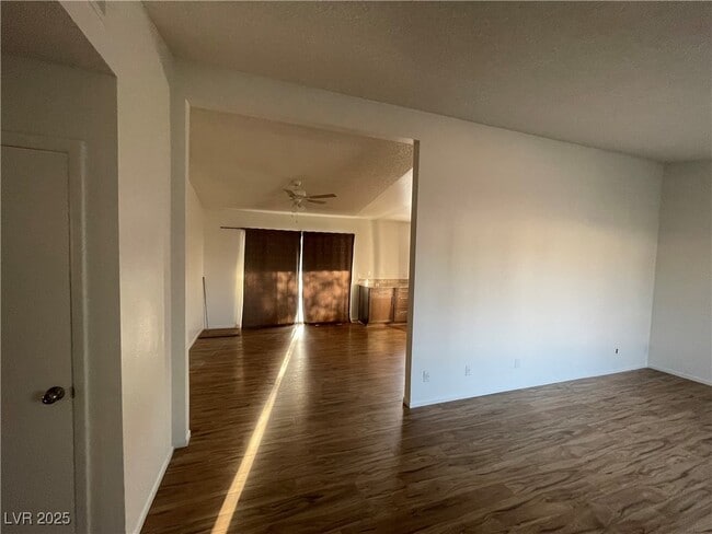 Building Photo - 1306 Esther Dr