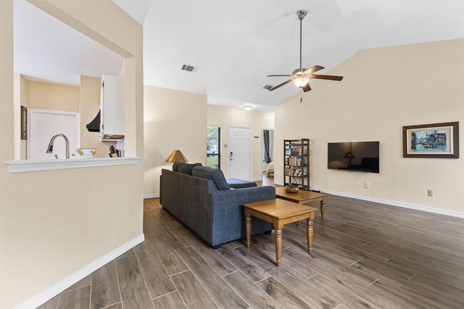 Building Photo - 11814 Prairie Hen Ln