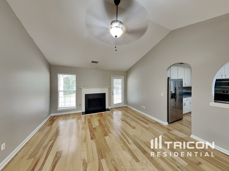 Building Photo - 708 Percevil Point