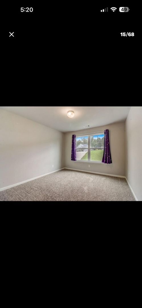 Building Photo - 3401 Silver Ridge Dr
