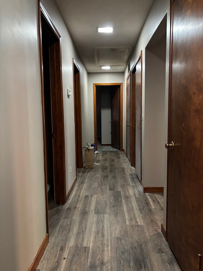 Building Photo - 429 Monroe Ave